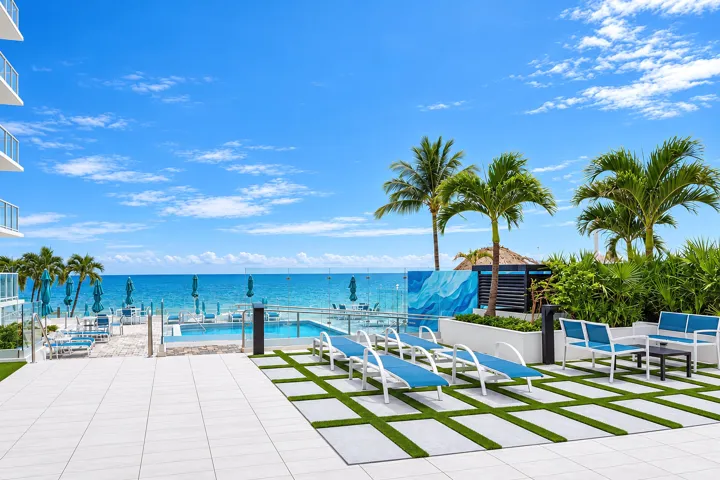 Newly Renovated Oceanfront Sun Deck