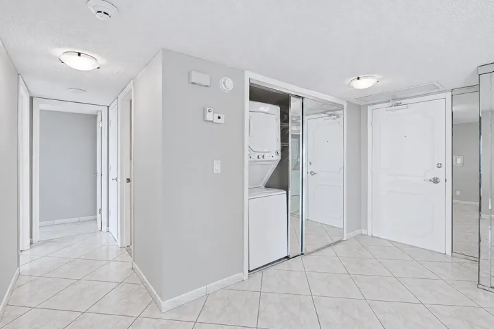 Laundry In-Unit