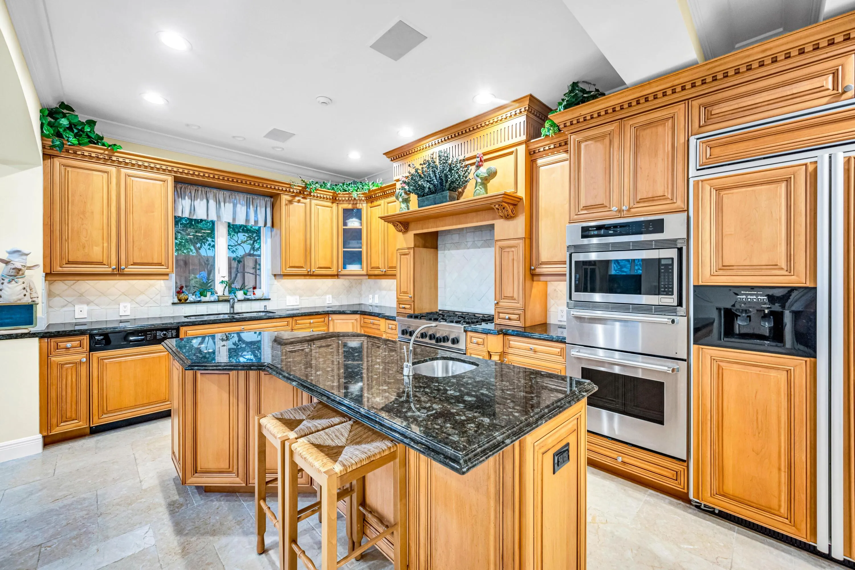 2507 BARCELONA DR-60