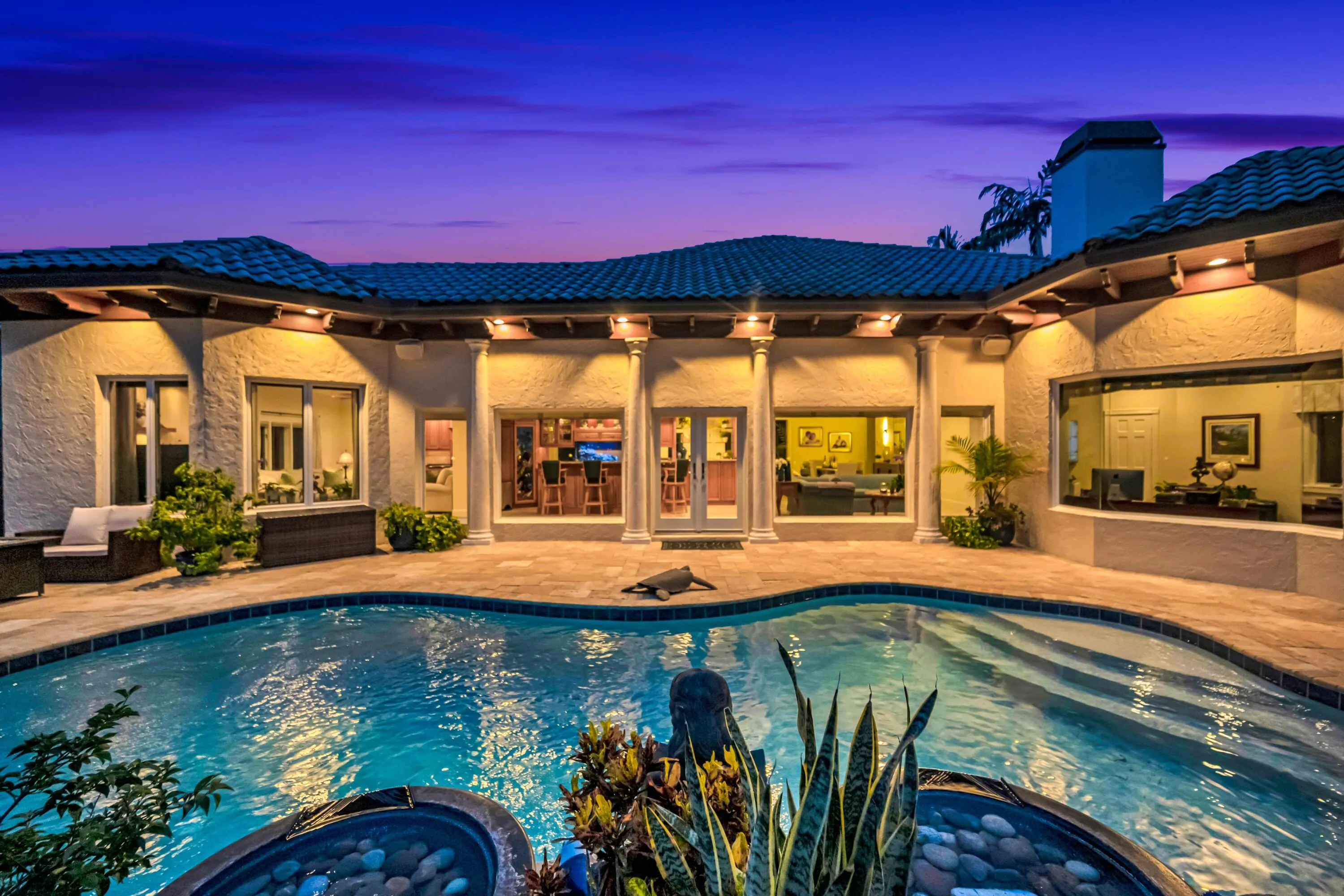 2507 BARCELONA DR-101