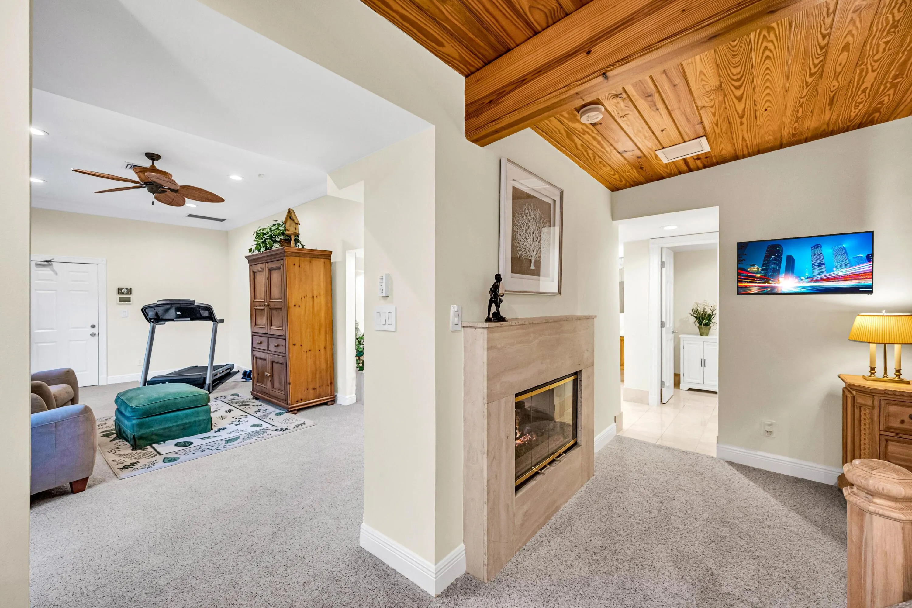 2507 BARCELONA DR-67