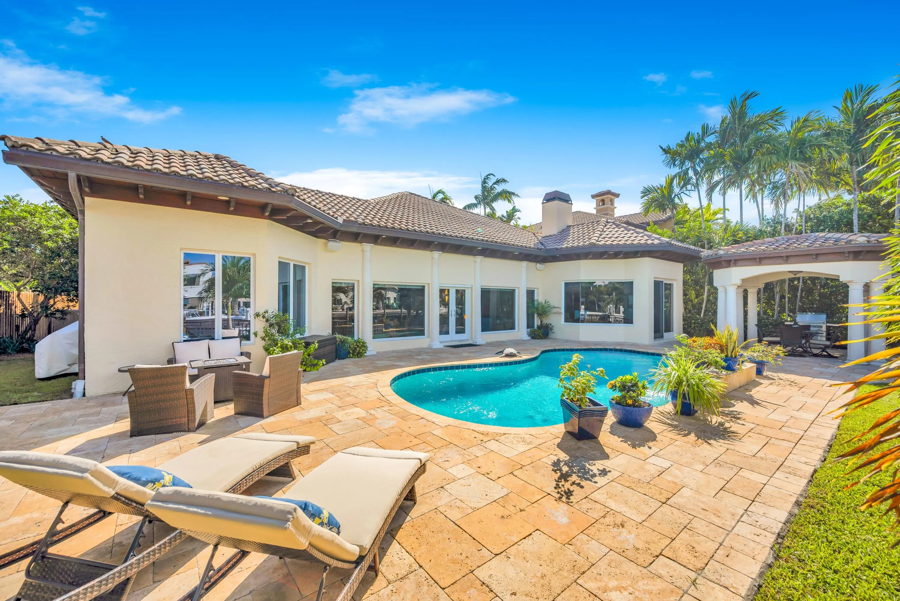 2507 BARCELONA DR-1