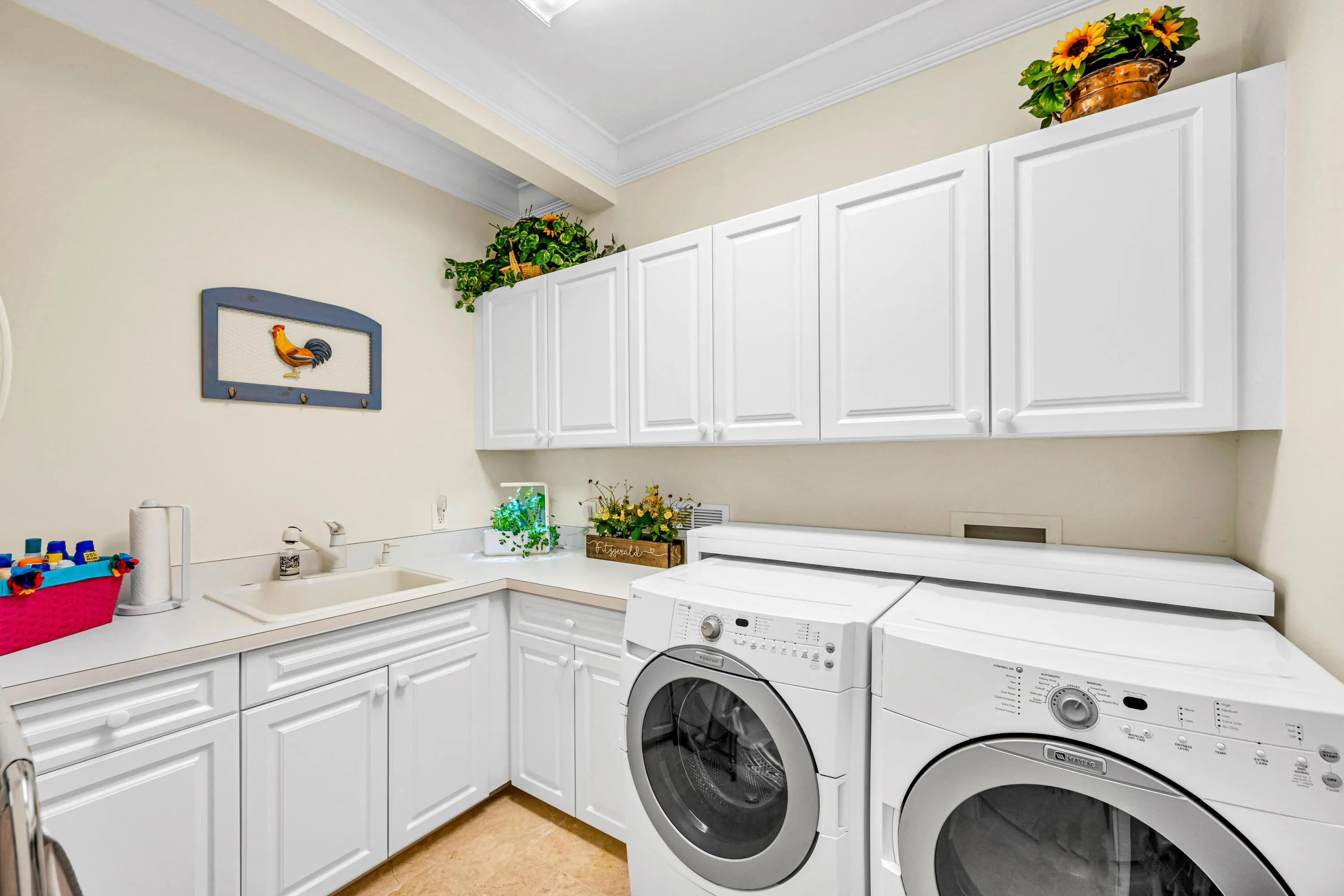 2507 BARCELONA DR-84