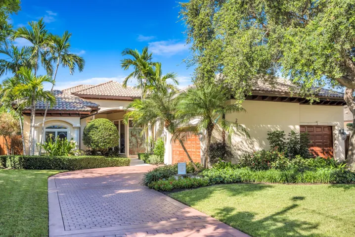 2507 BARCELONA DR-27