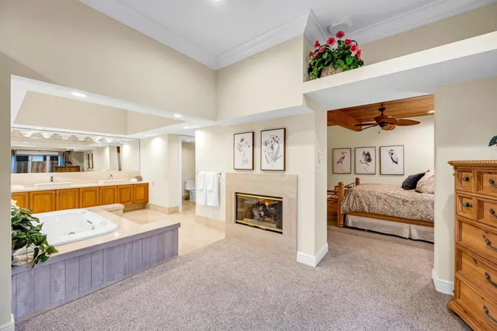 2507 BARCELONA DR-73