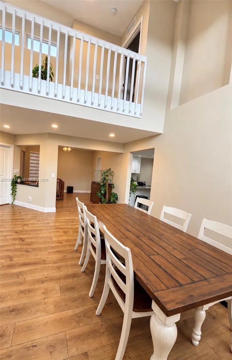 Formal Dining