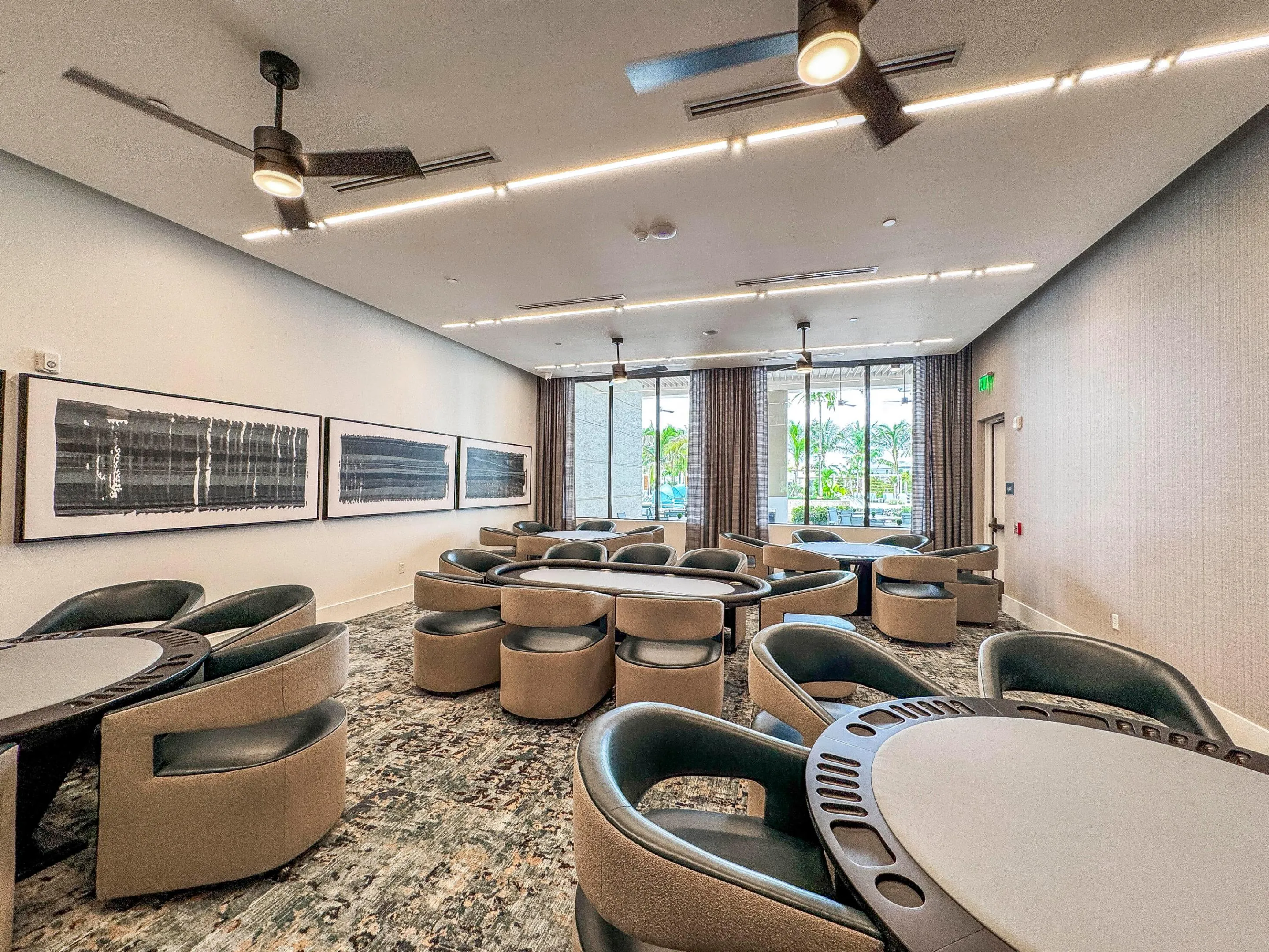 Card Salon