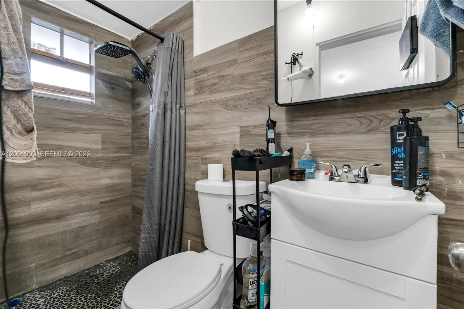 guest house bathroom