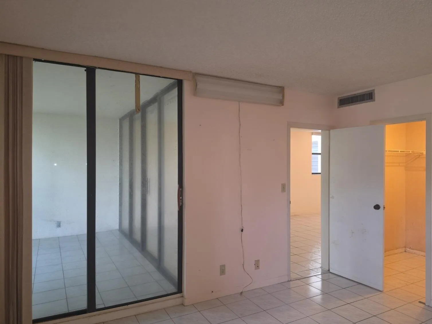 MASTER BEDROOM VIEW AND PATION GRRENGLAD