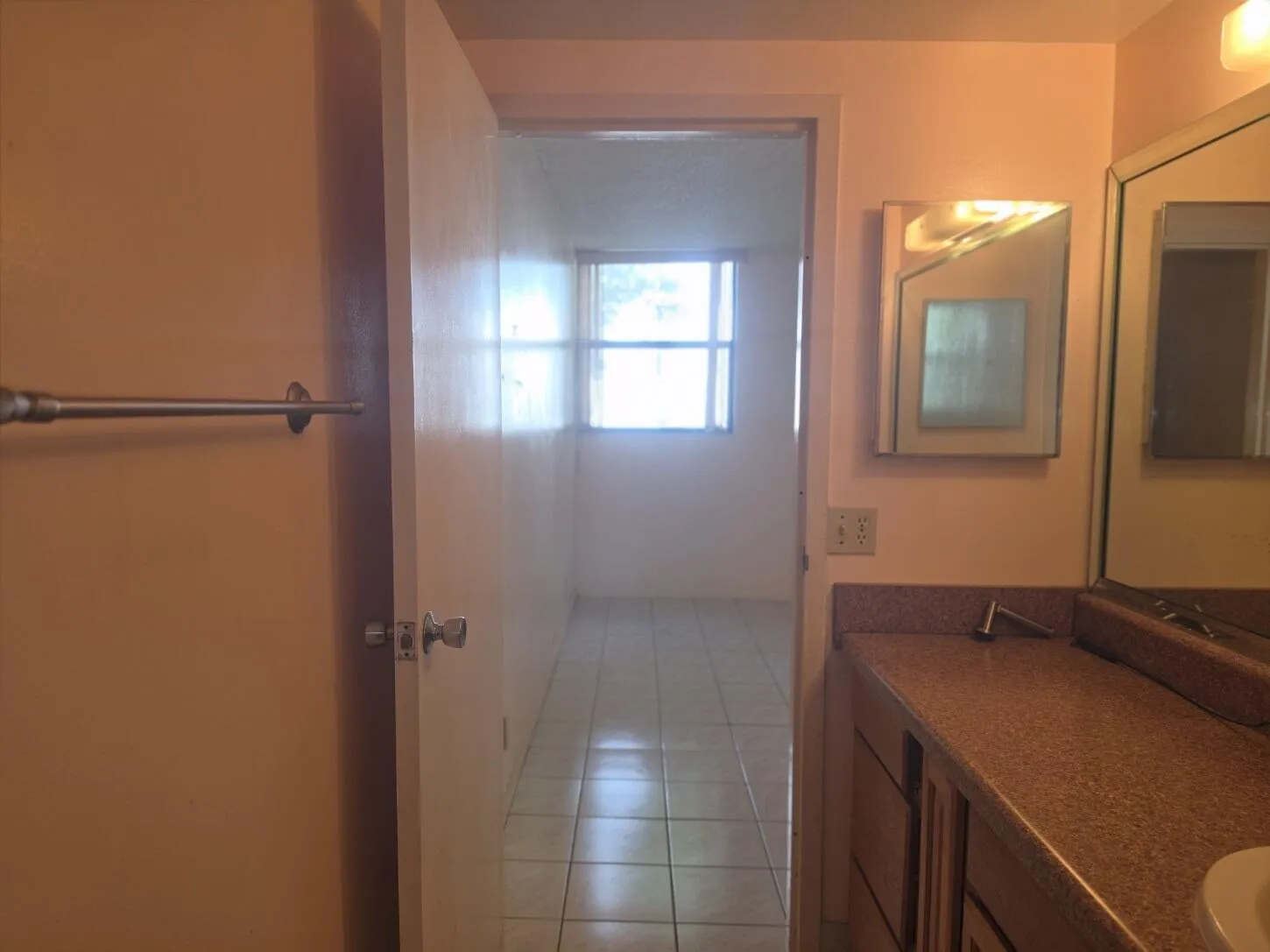 MASTERBATHROOM EXIT VIEW GREENGLADES