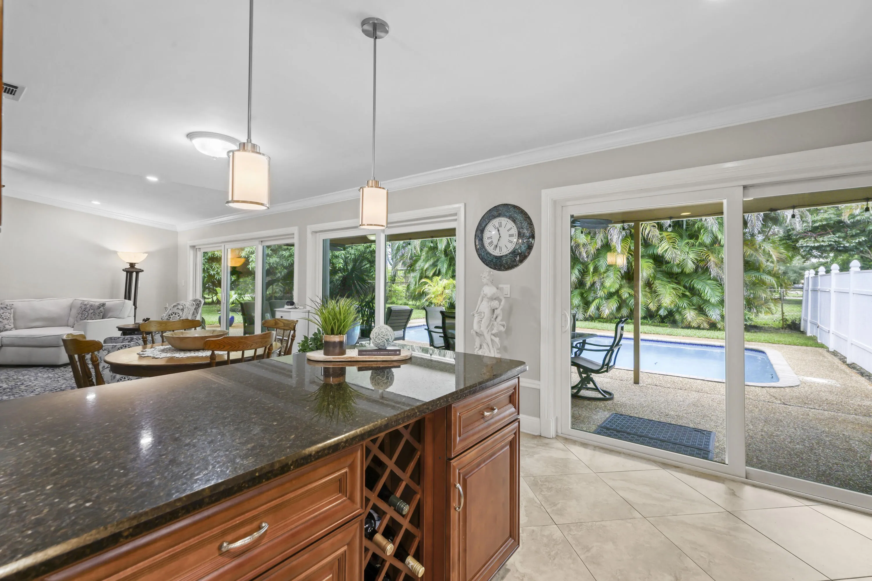 992 NW 83rd Dr - 26.jpg-FULL