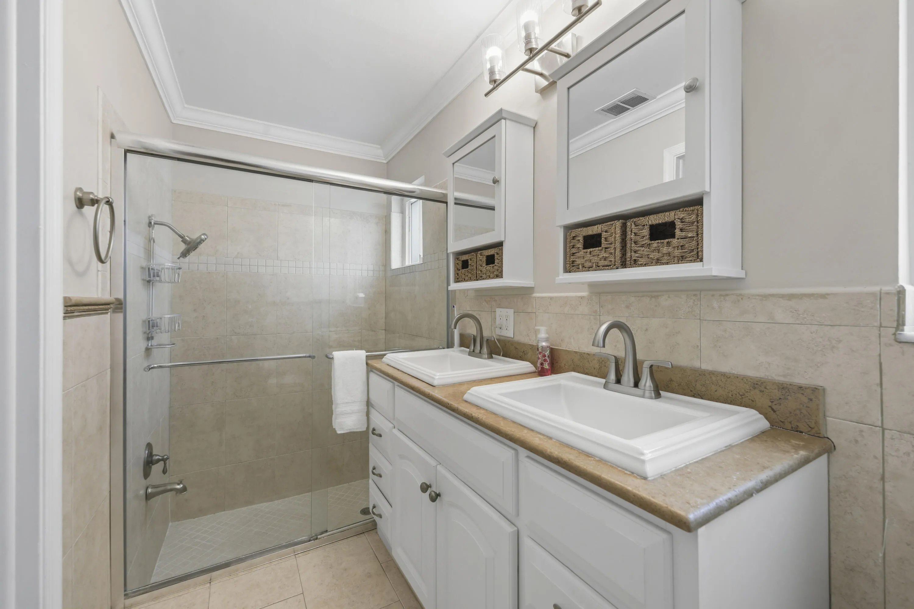 992 NW 83rd Dr - 58.jpg-FULL
