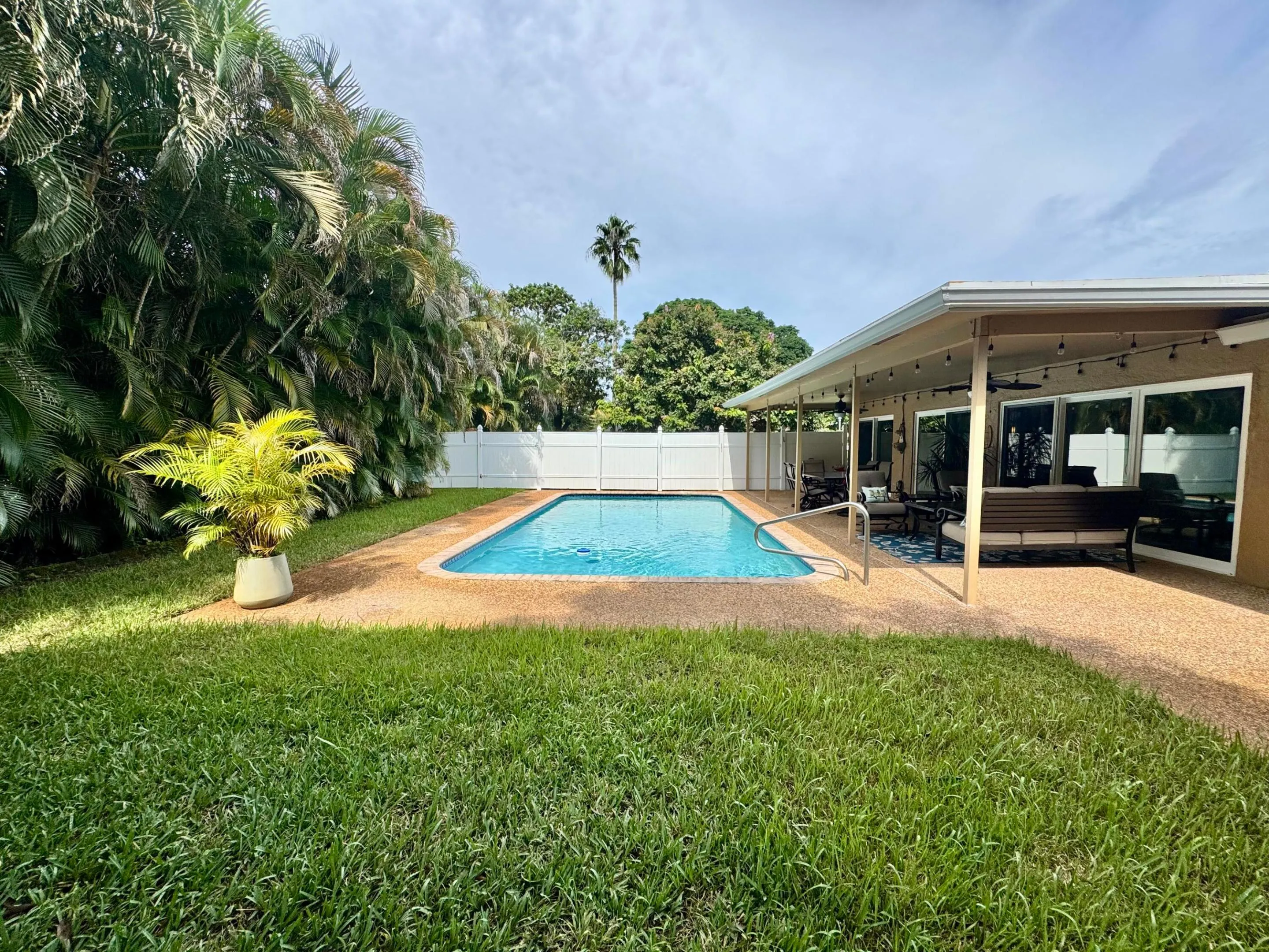 992 NW 83rd Dr - 3-FULL.jpg-FULL