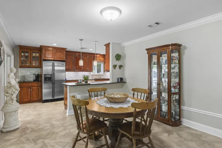 992 NW 83rd Dr - 16.jpg-FULL