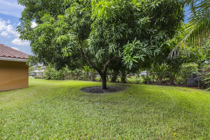 992 NW 83rd Dr - 42.jpg-FULL