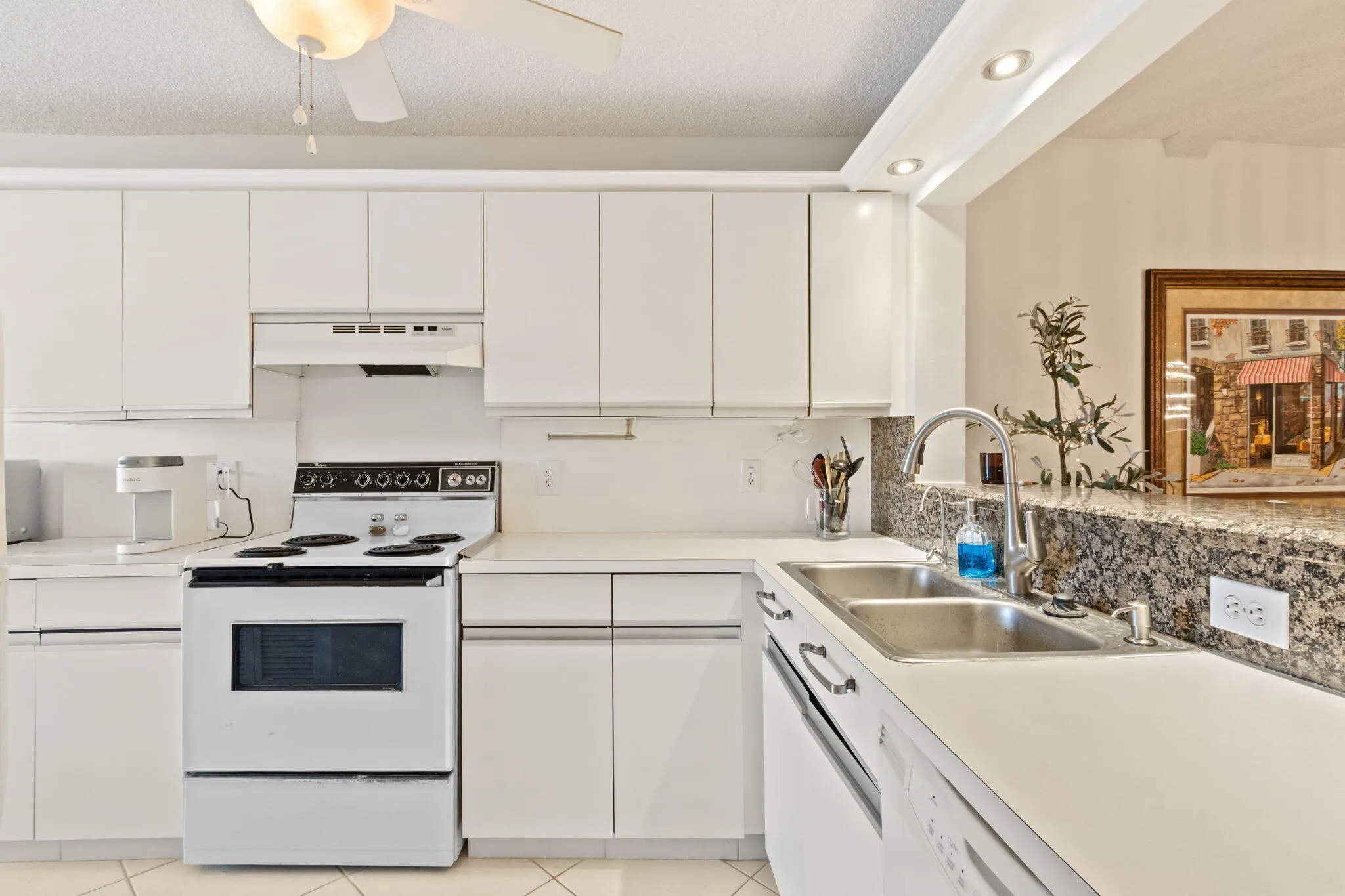 4-web-or-mls-5380-cedar-lake-dr-303