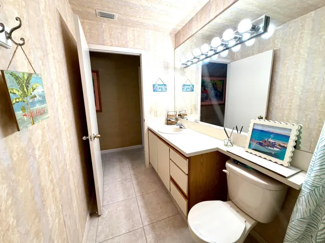 GUEST BATH