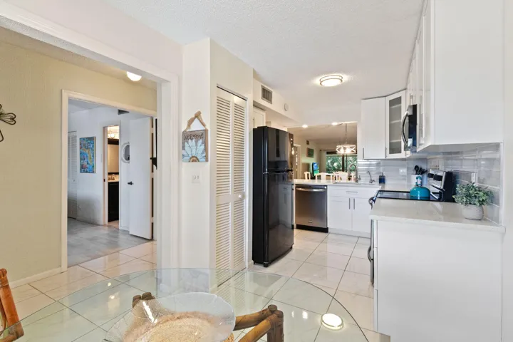 9-web-or-mls-5380-cedar-lake-dr-304