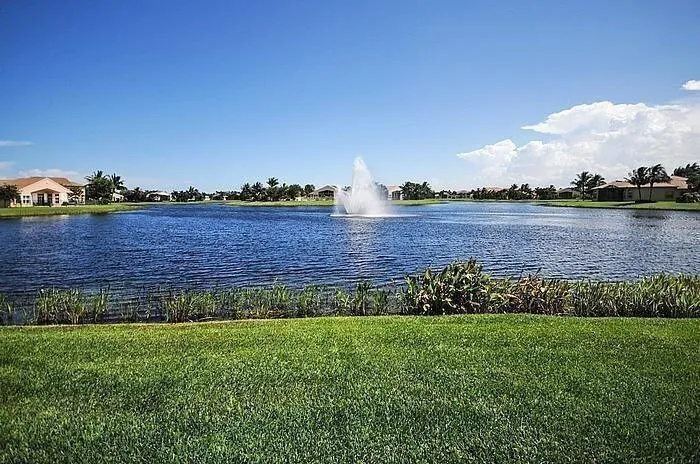 Sparkling Lakes throughout