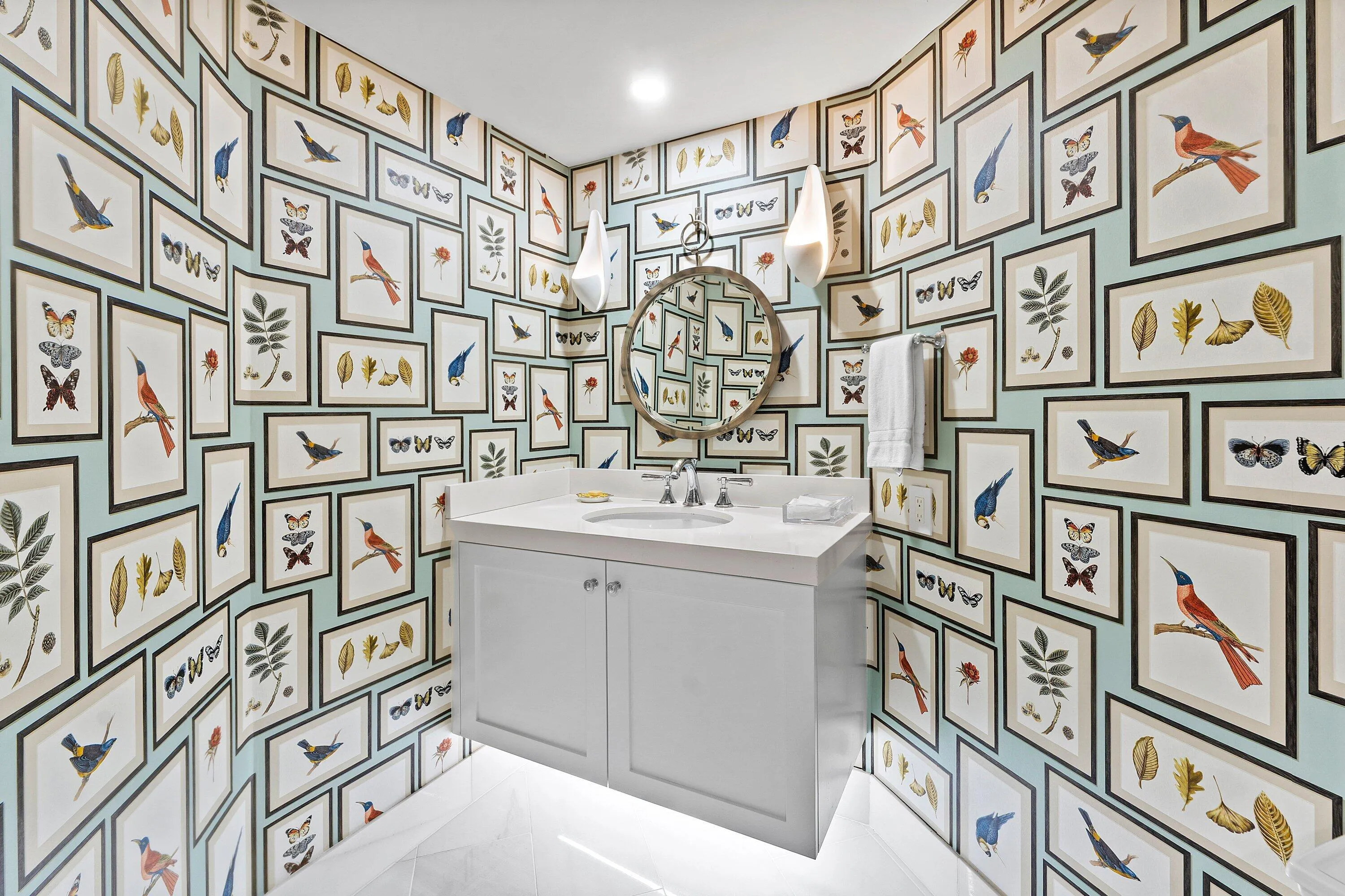 POWDER ROOM