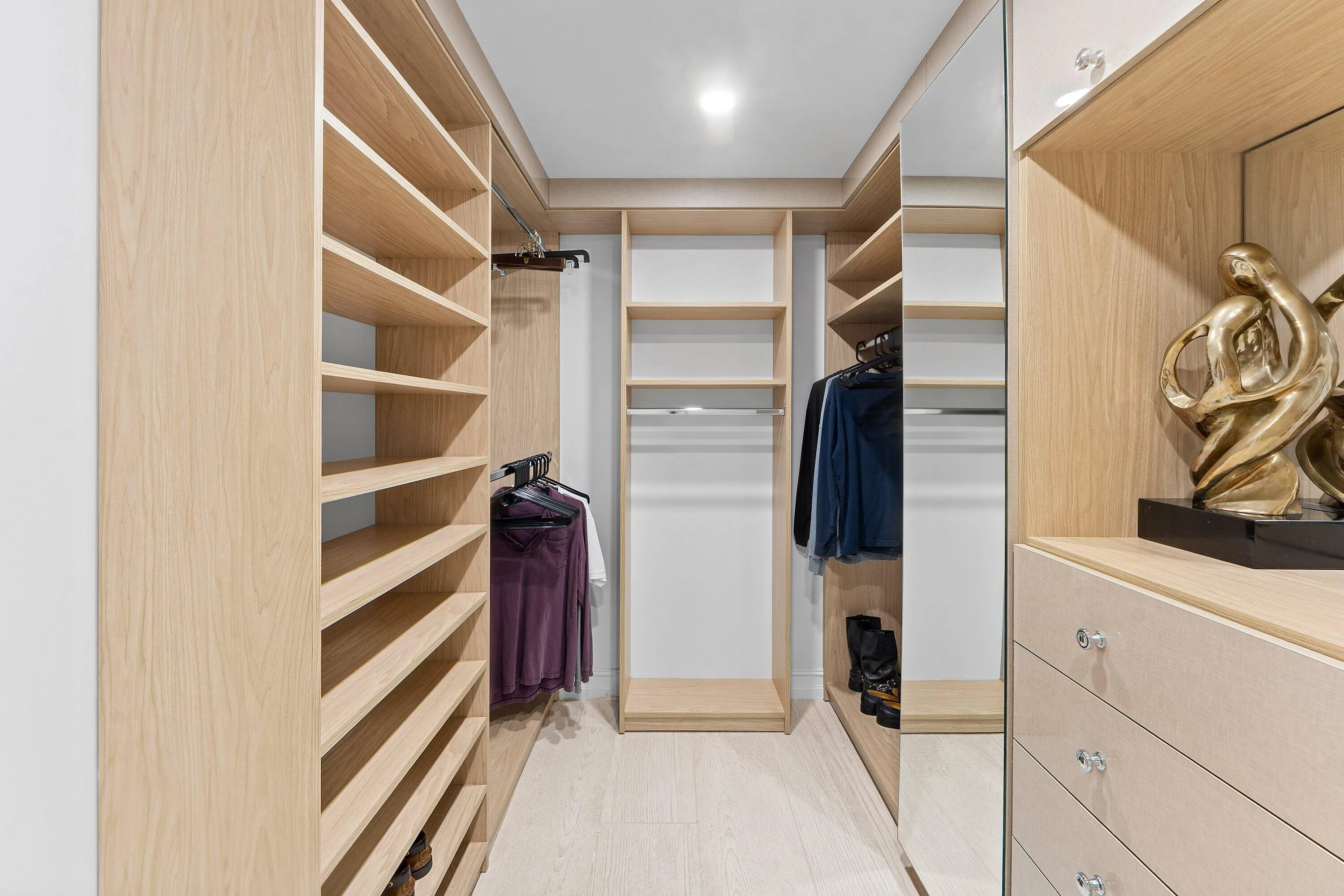 PRIMARY CLOSET 2