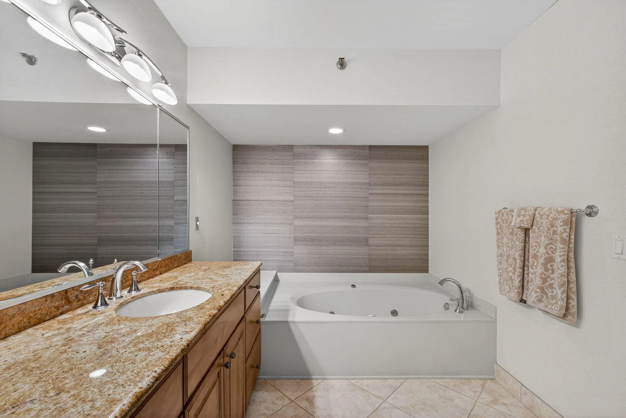 28-web-or-mls-5D1A2117