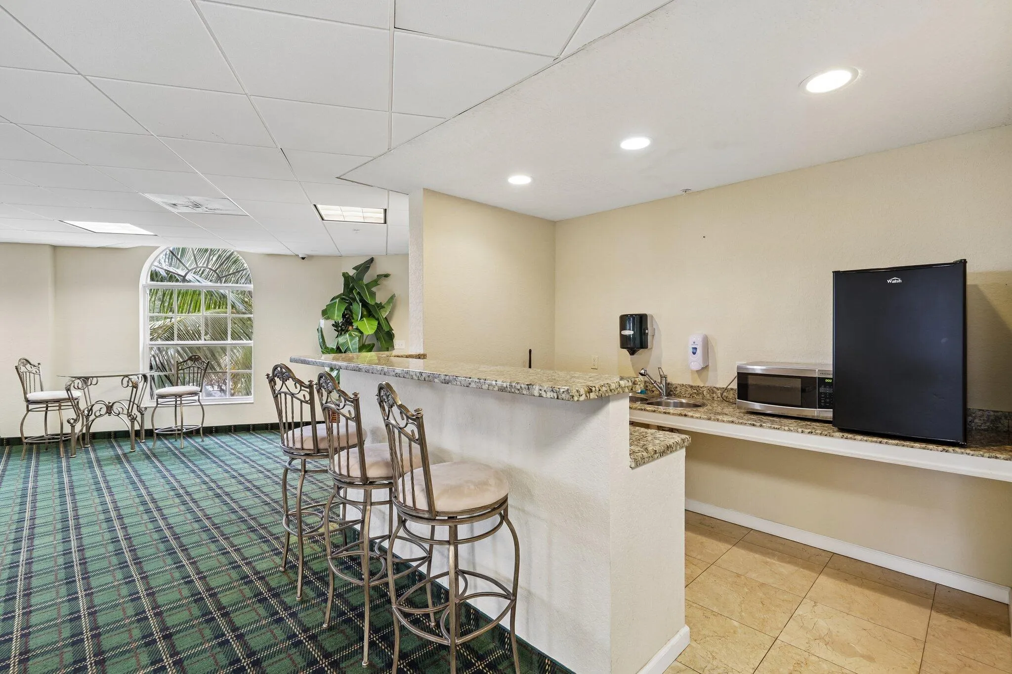 24-web-or-mls-Presidential Way #310-1809