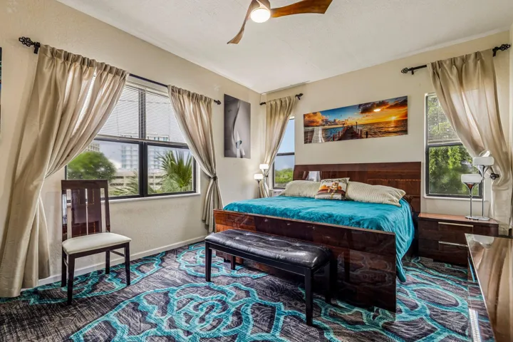 11-web-or-mls-Presidential Way #310-S180