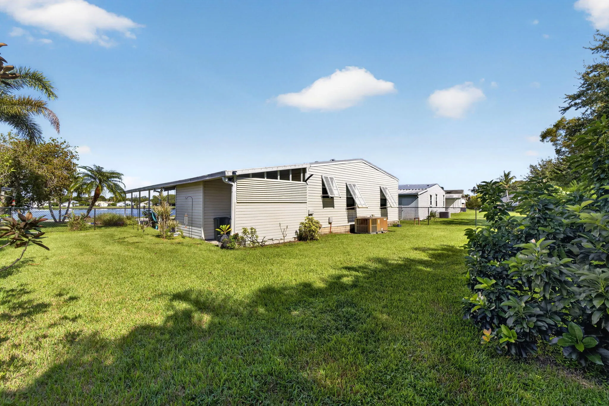 Property photo 28