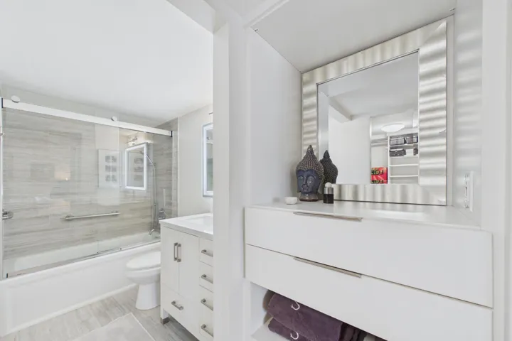 Dressing area