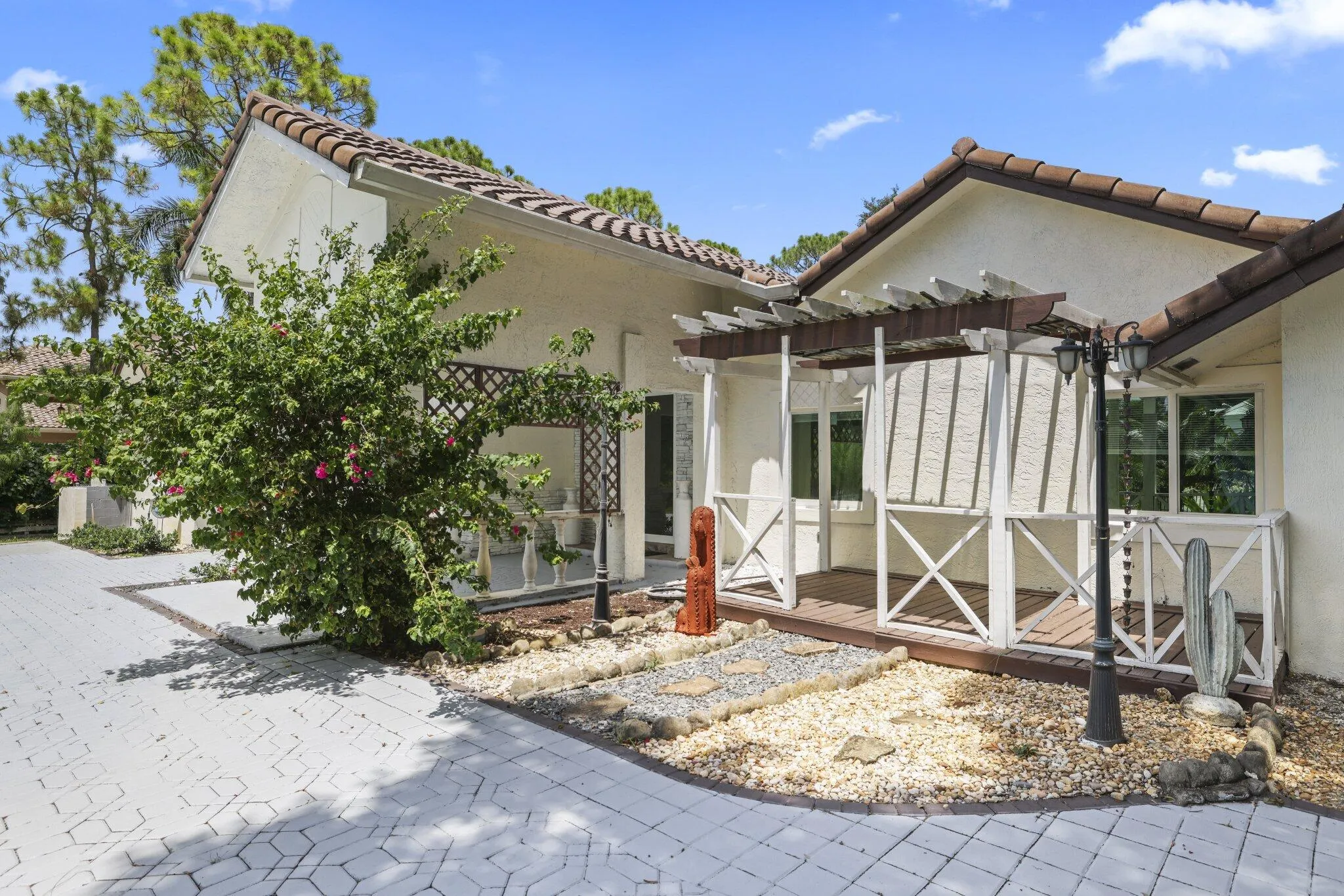 6344 NW 74th Terr - 11.jpg-SMALL