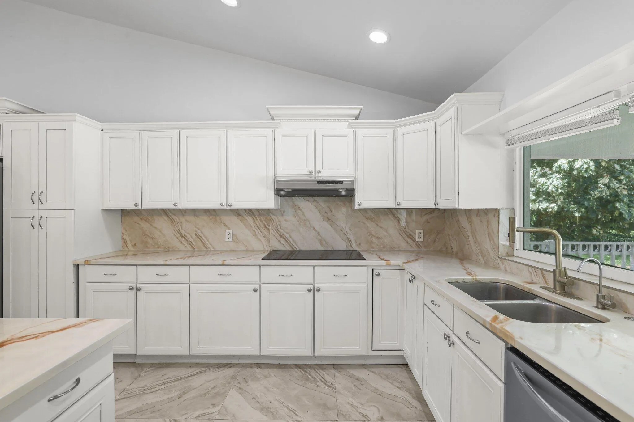 6344 NW 74th Terr - 23.jpg-SMALL