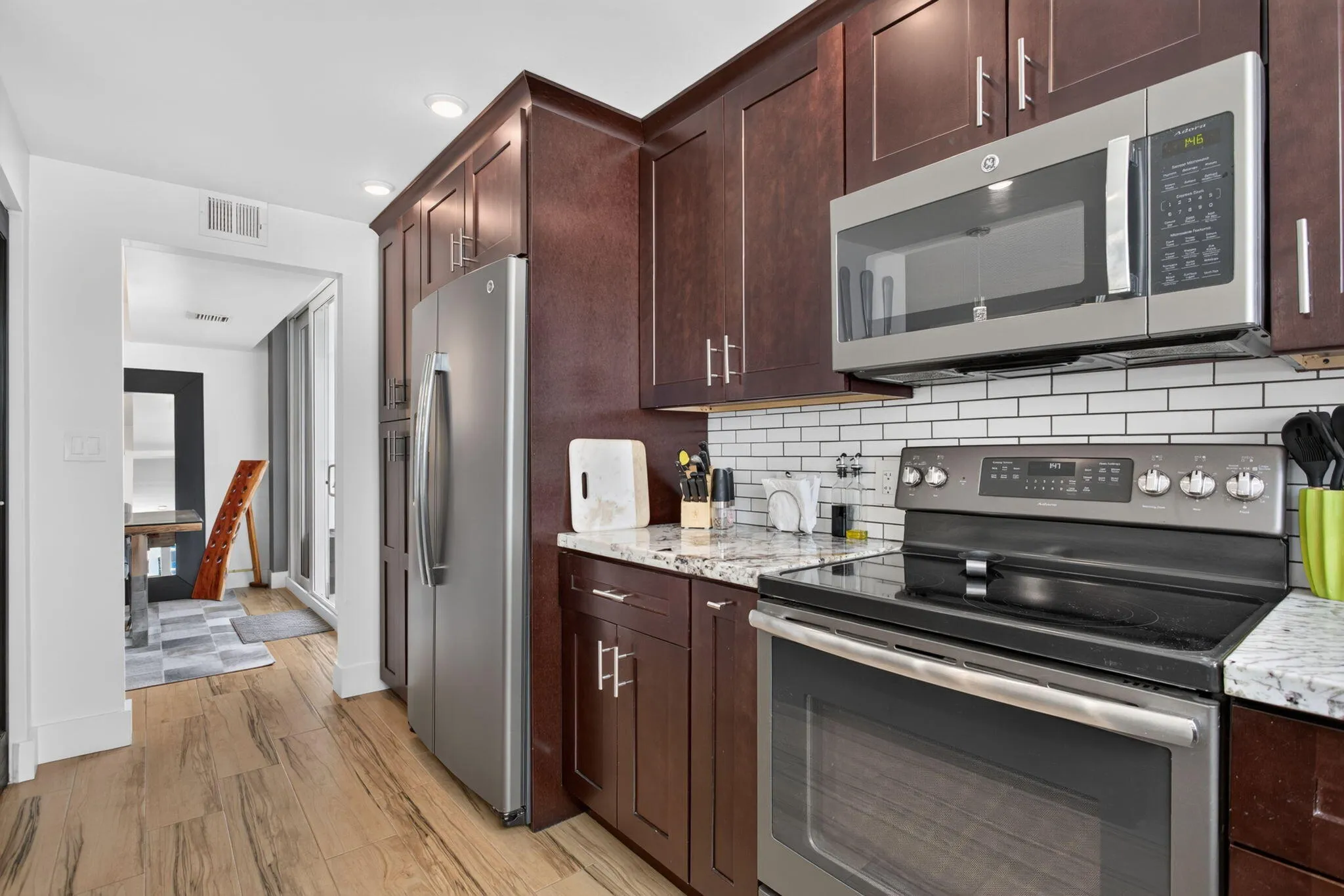 Stainless appliances