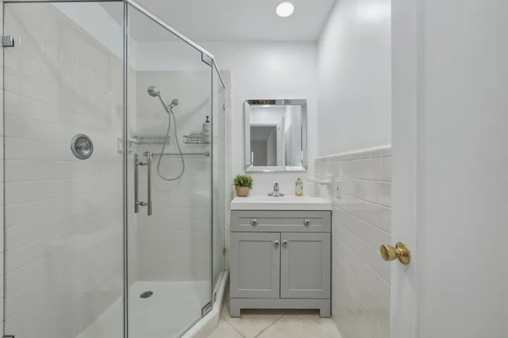 Primary En Suite Bathroom