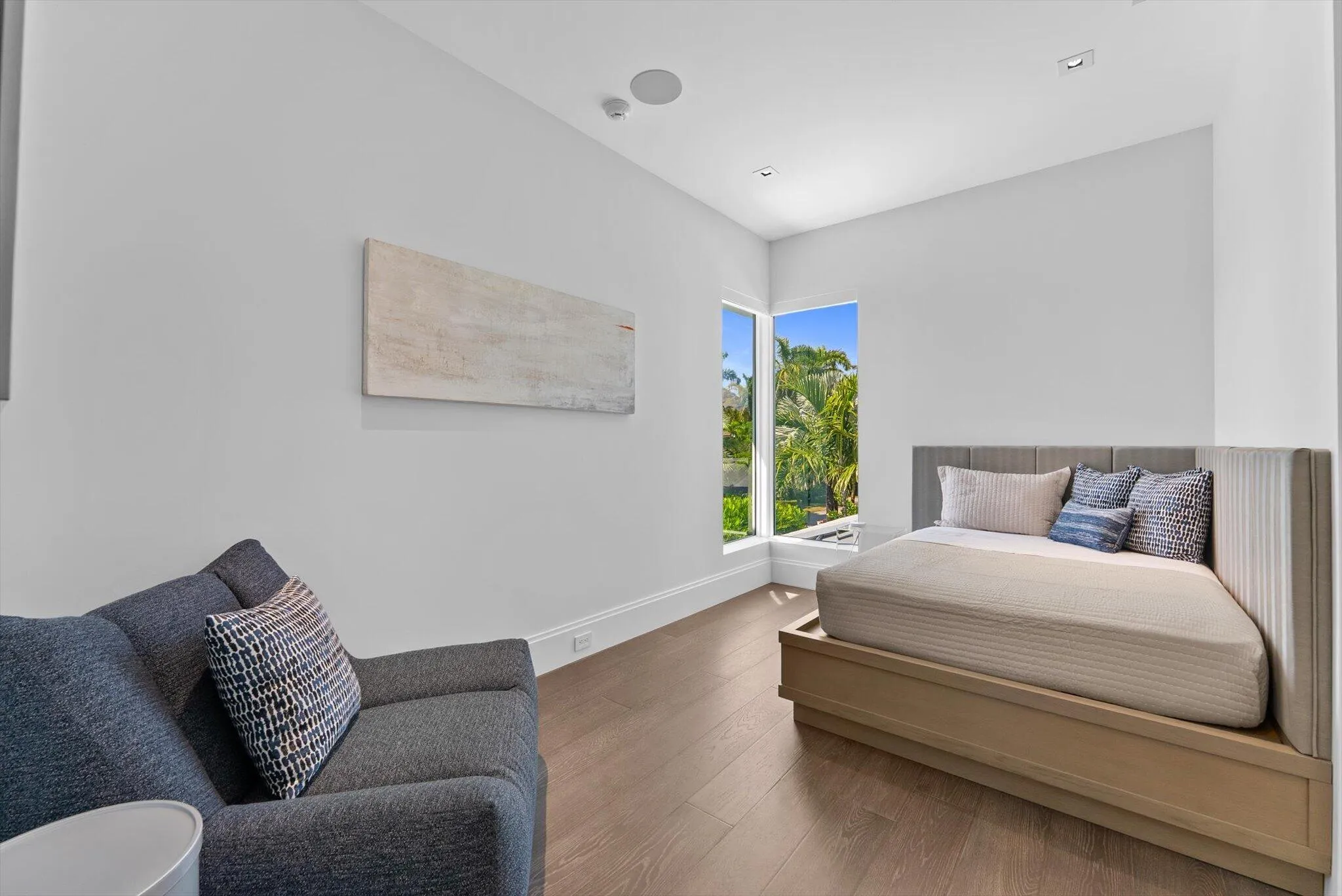 Property photo 98