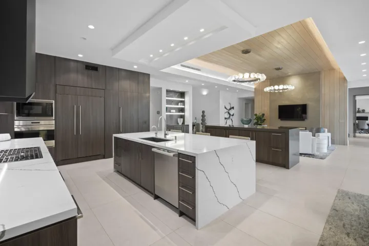 944 kithcen + living