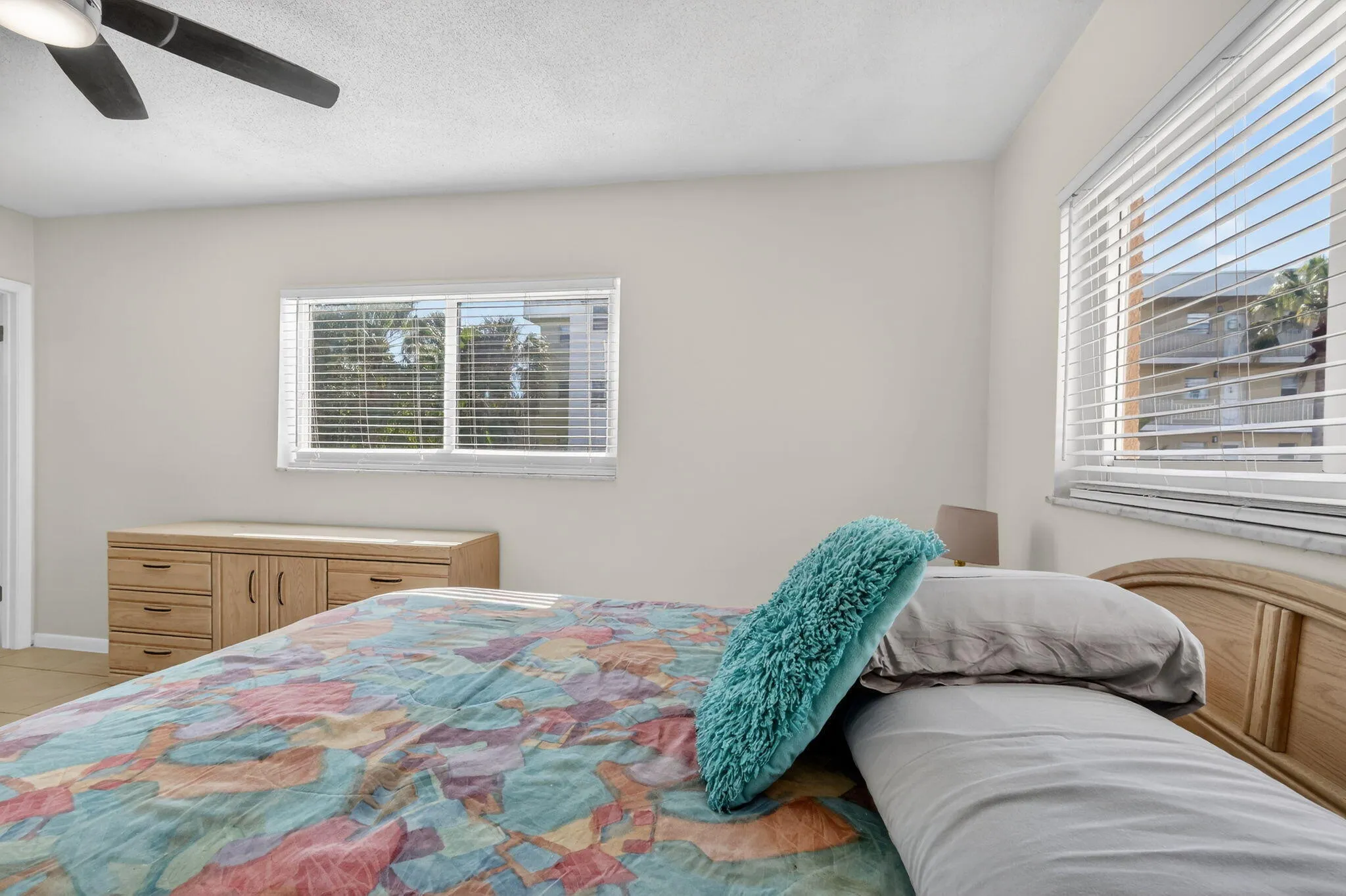 23-web-or-mls-F14A1493