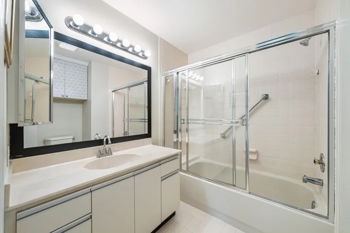 10101 Mangrove Dr. Apt 201-12