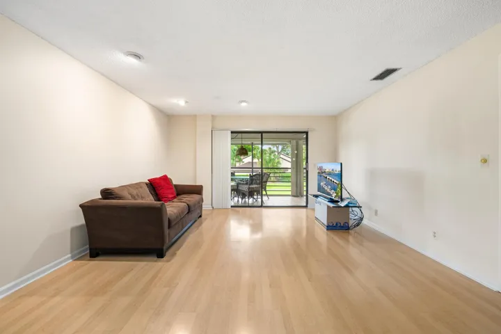 10101 Mangrove Dr. Apt 201-16