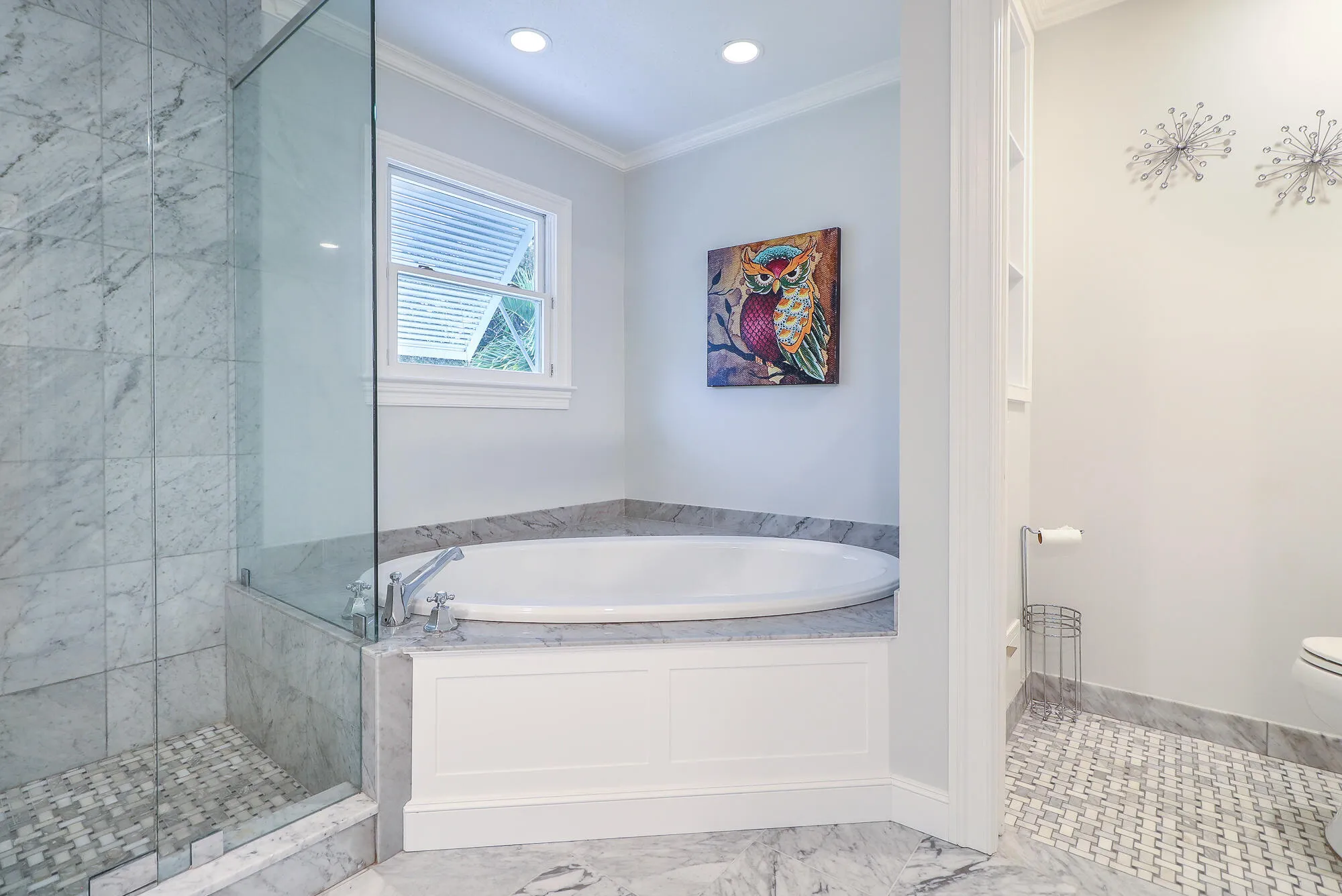 18-Master Bathroom