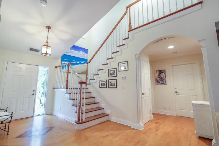 08-Foyer