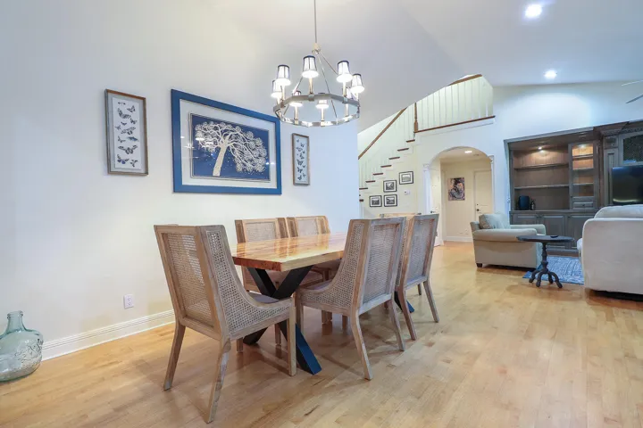 31-Dining Room