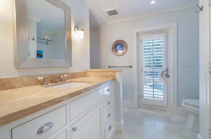 38-Cabana Bathroom