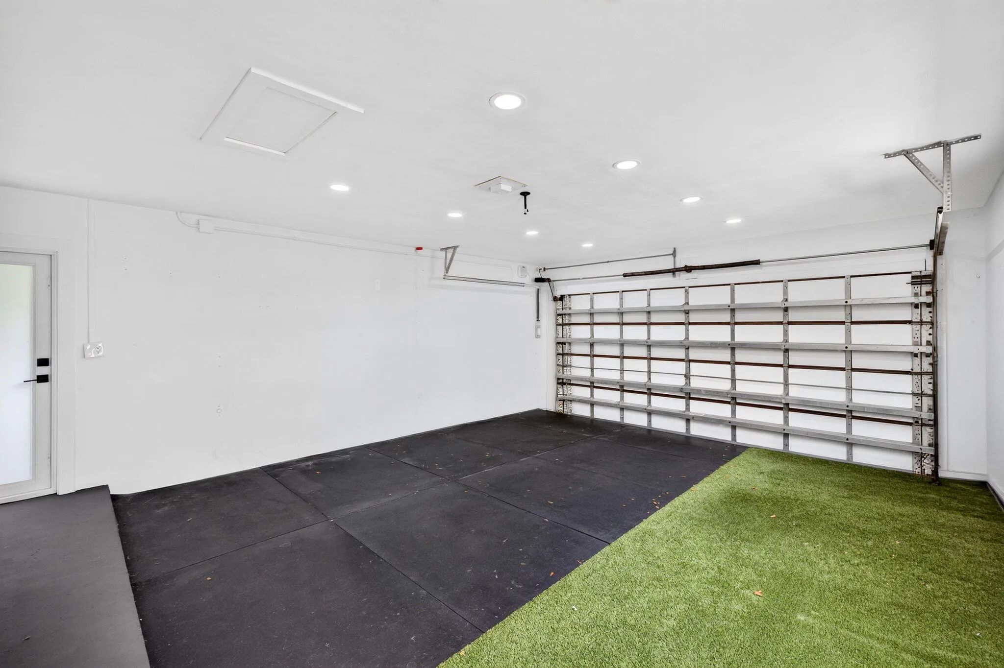 Garage 2