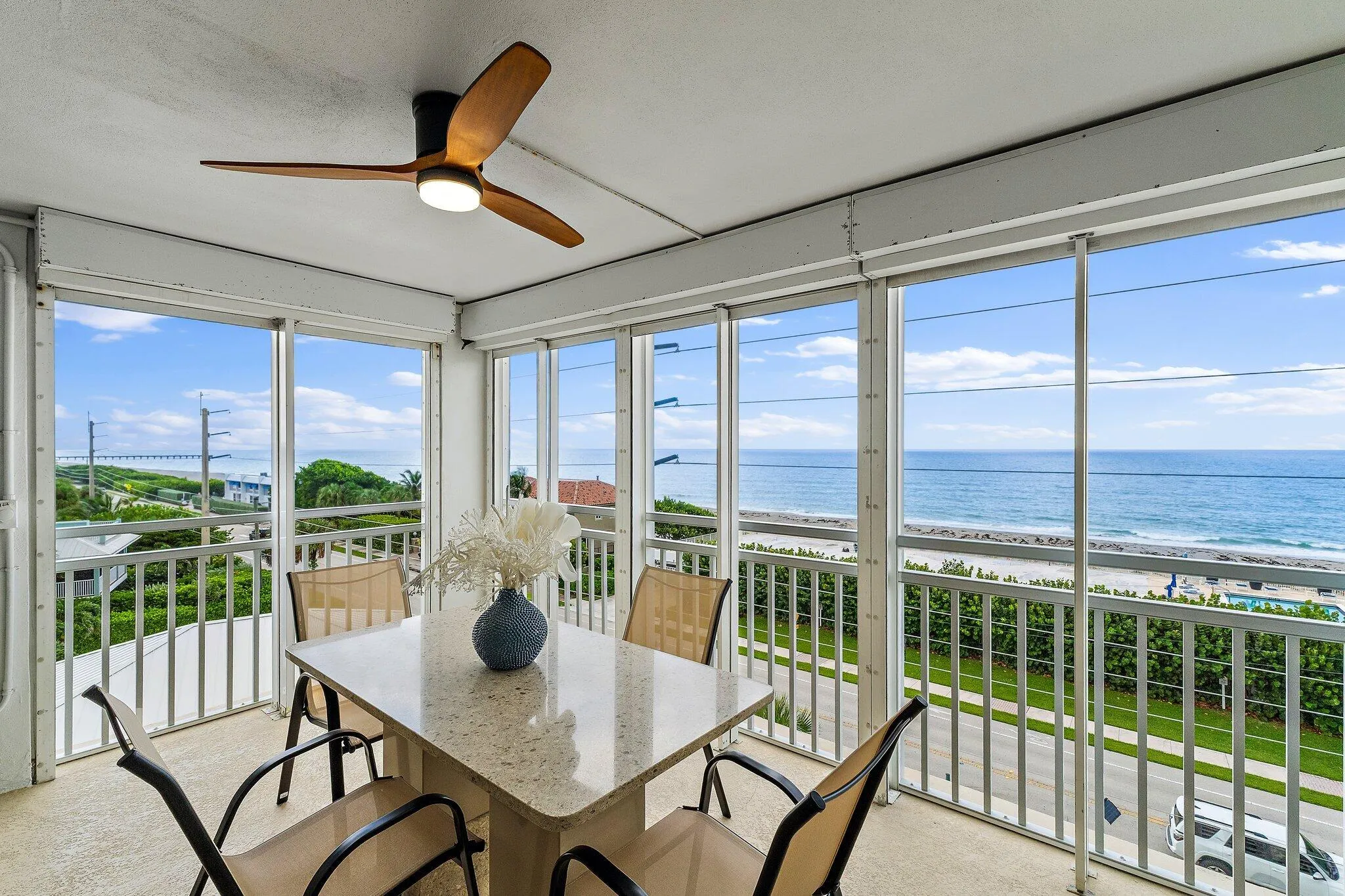 050-911OceanDr-506-JunoBeach-SMALL