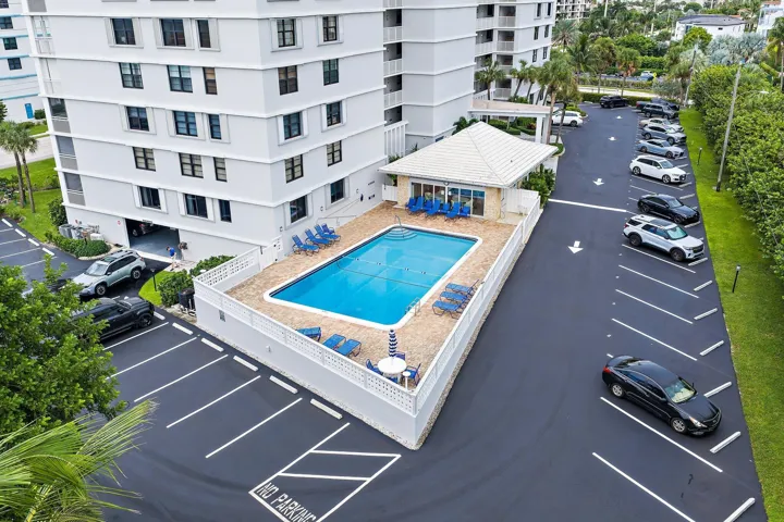 022-911OceanDr-506-JunoBeach-SMALL