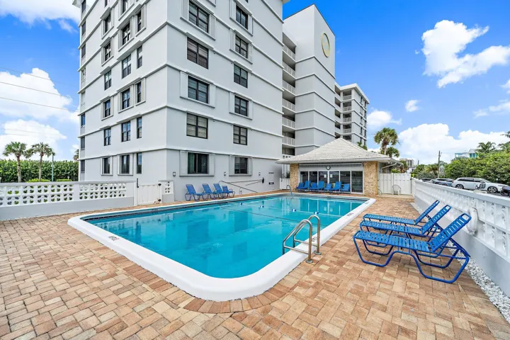 027-911OceanDr-506-JunoBeach-SMALL