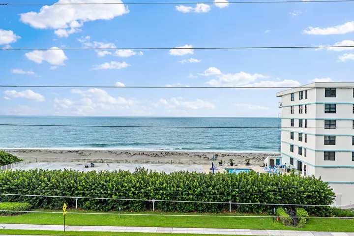 051-911OceanDr-506-JunoBeach-SMALL