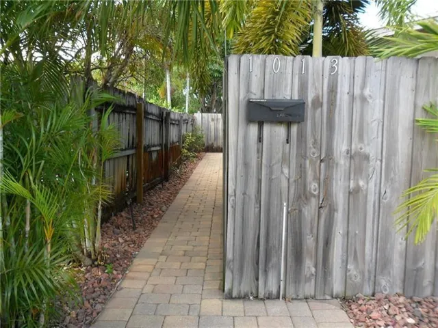 Private entry to fully fenced, private property.