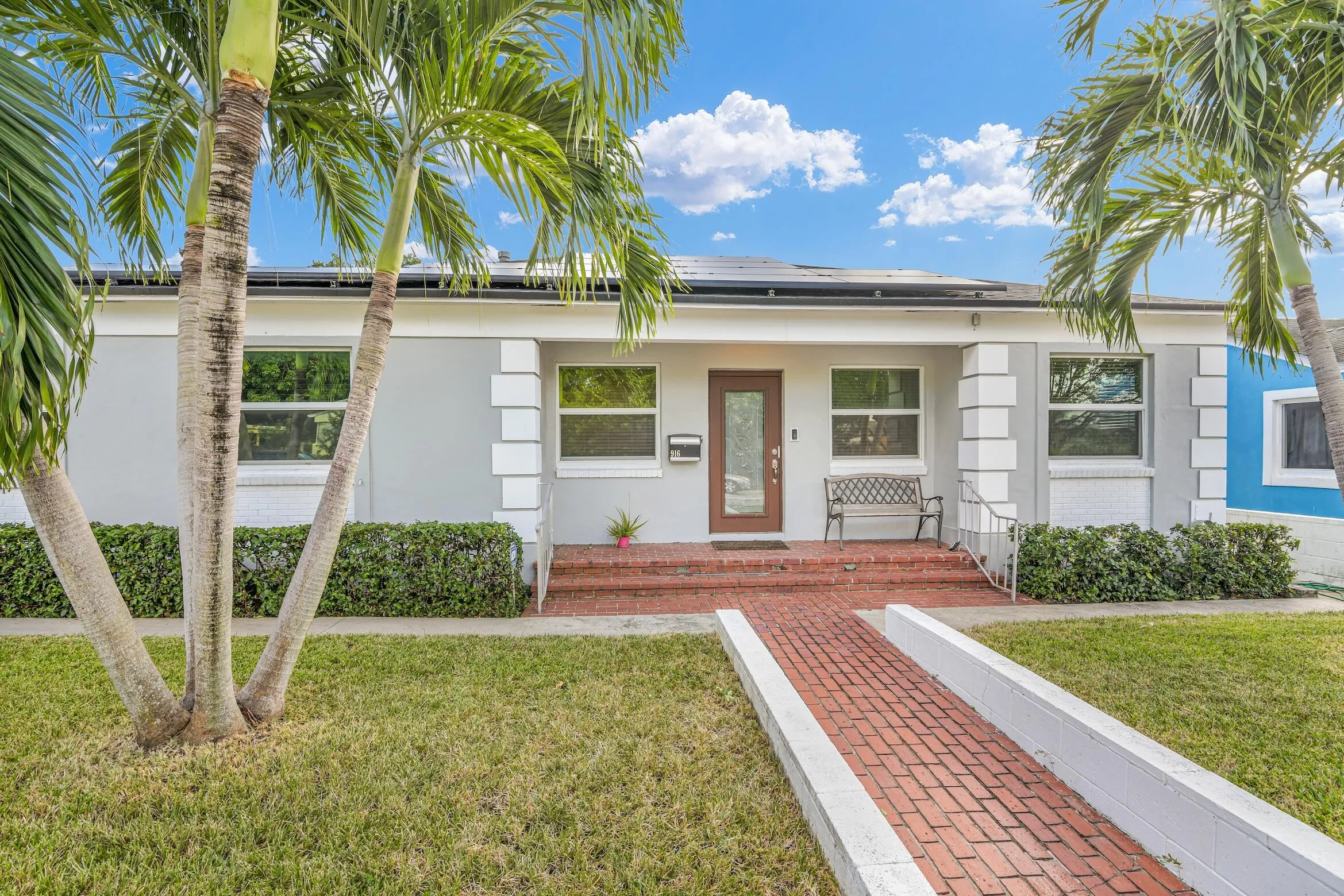 916 31st St West Palm Beach -14